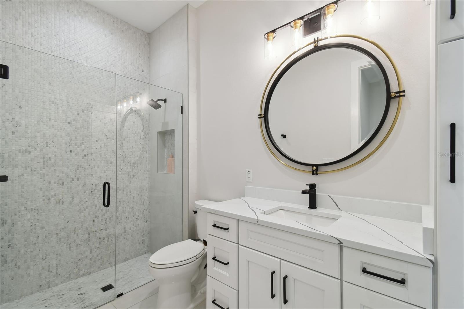 3418 W DORCHESTER ST