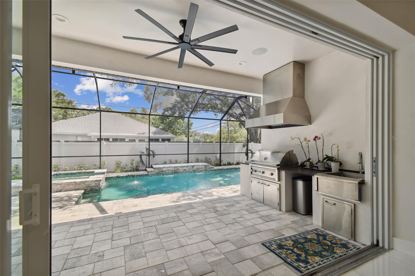 3418 W DORCHESTER ST