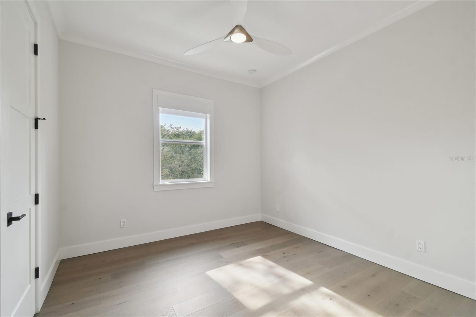 3418 W DORCHESTER ST