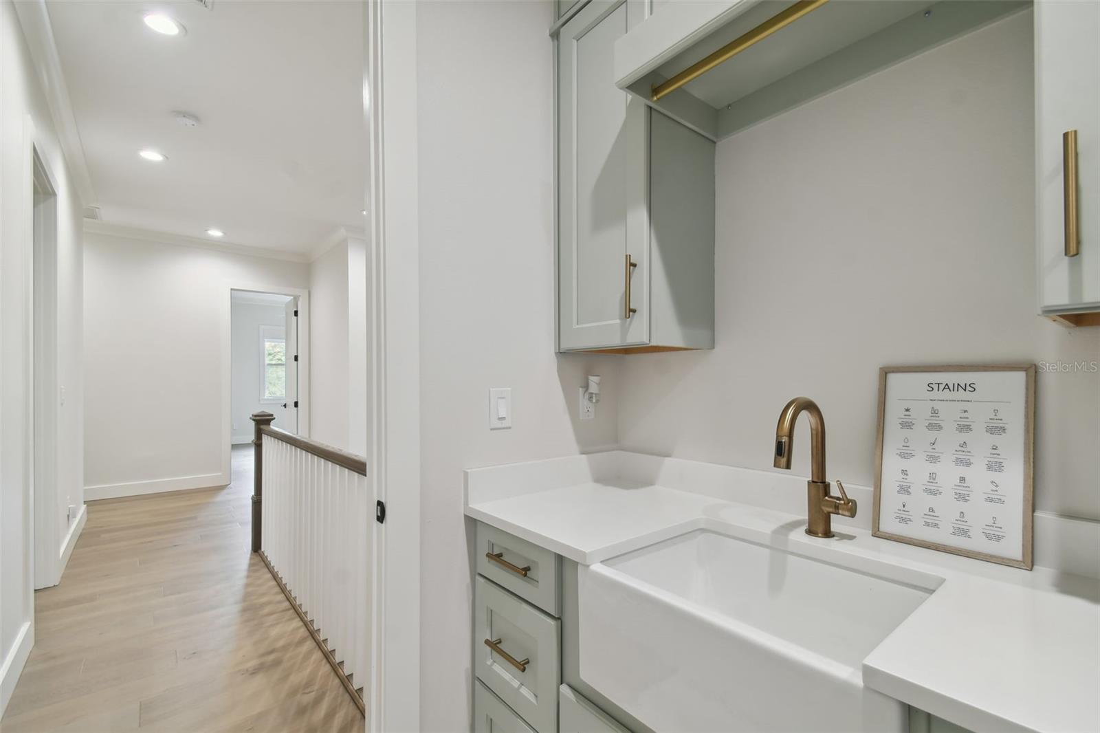 3418 W DORCHESTER ST