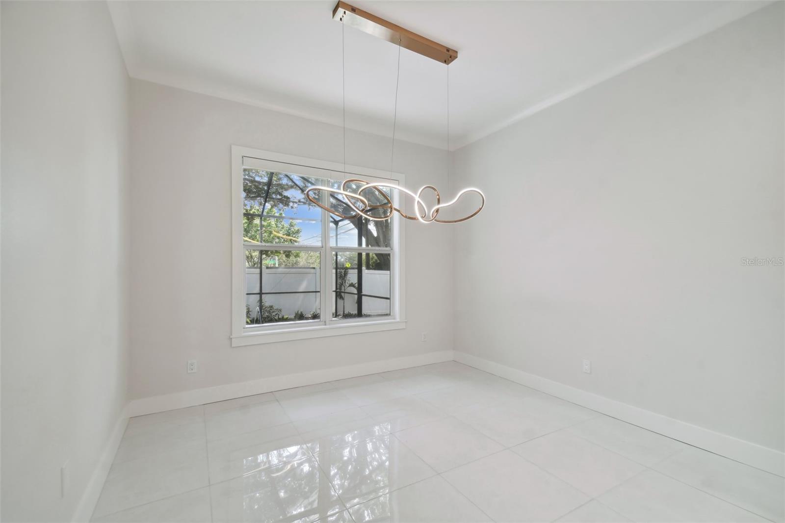 3418 W DORCHESTER ST