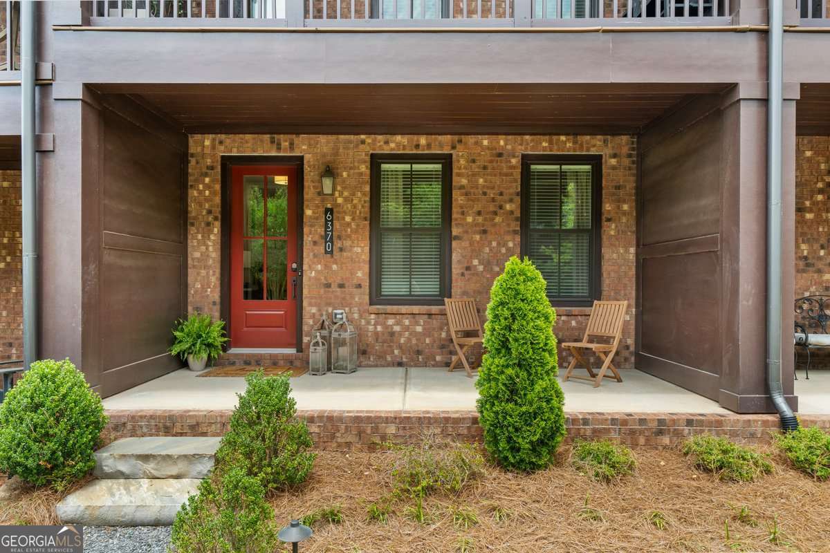 6370 Cortland Walk