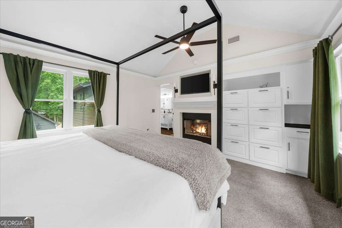 4735 Log Cabin Road