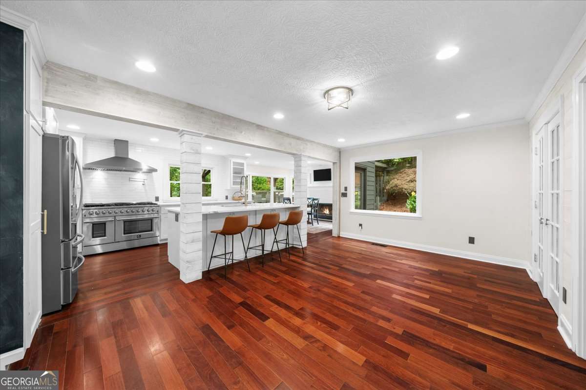 4735 Log Cabin Road