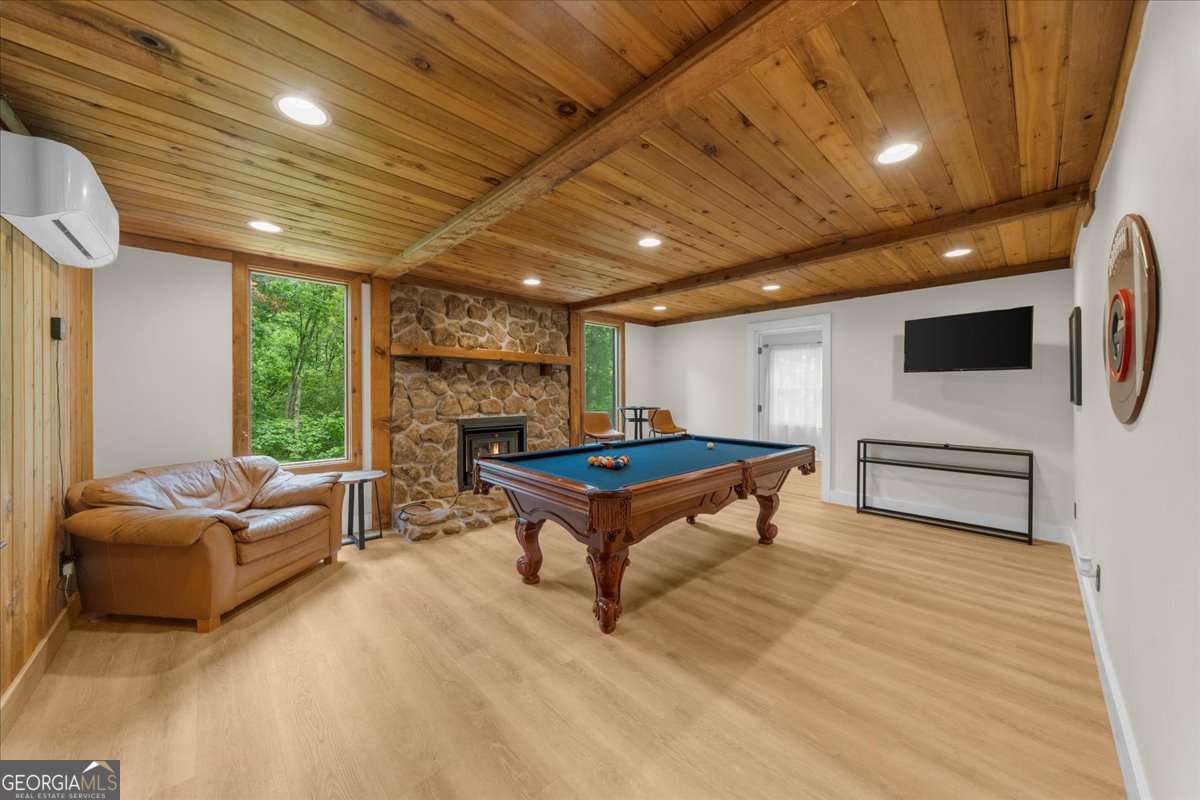 4735 Log Cabin Road