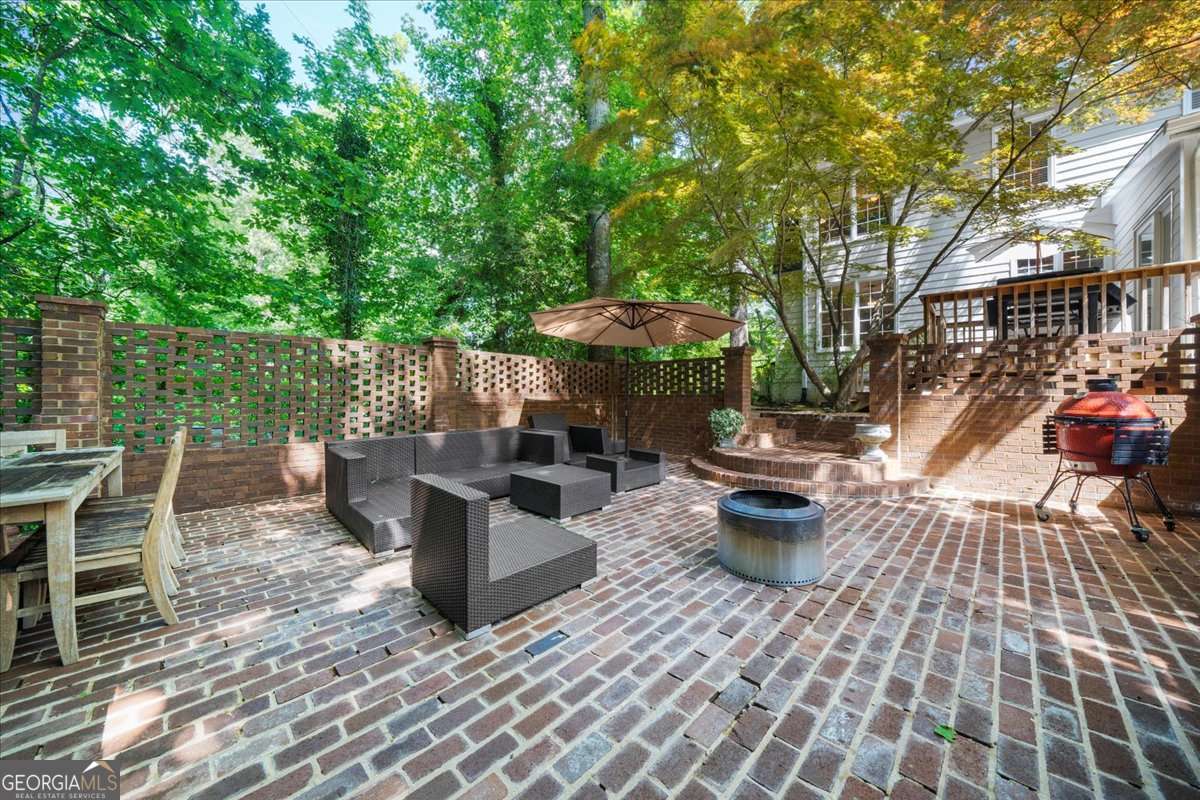 245 W Spalding Drive