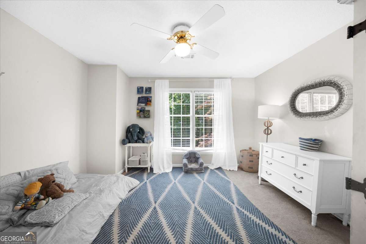 245 W Spalding Drive