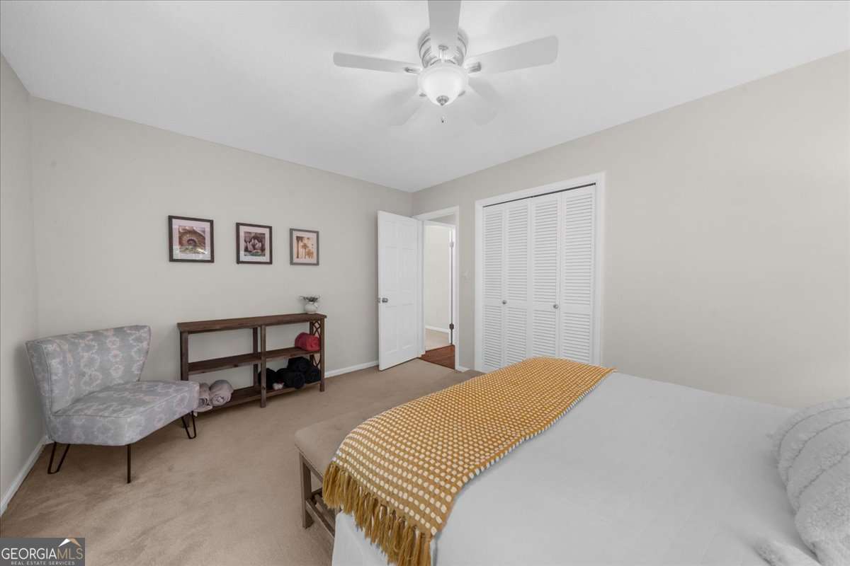 245 W Spalding Drive