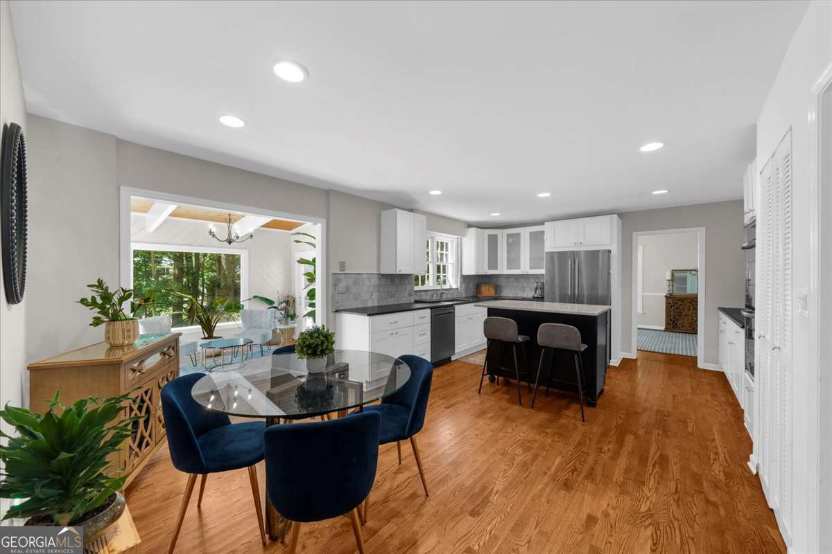 245 W Spalding Drive