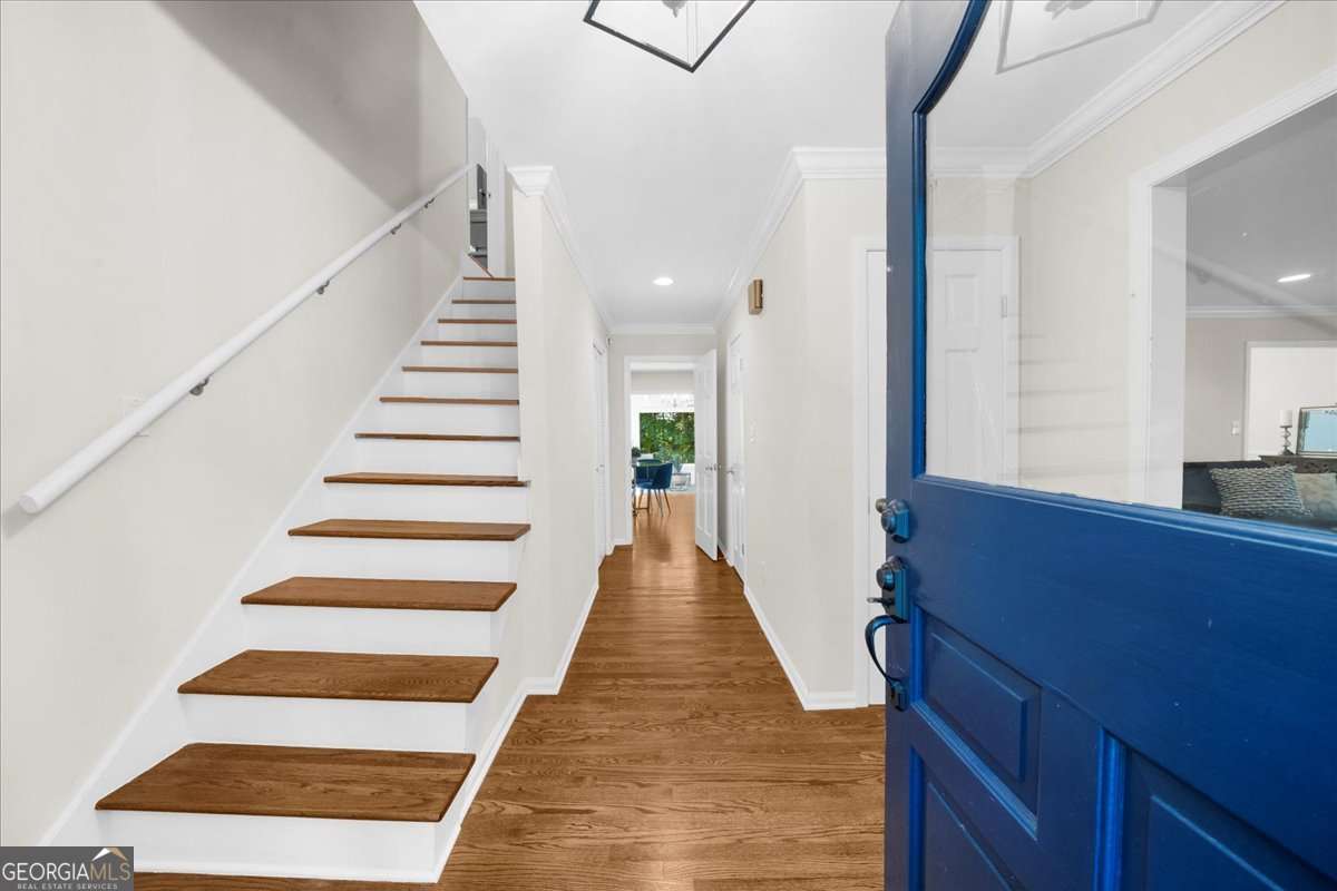 245 W Spalding Drive