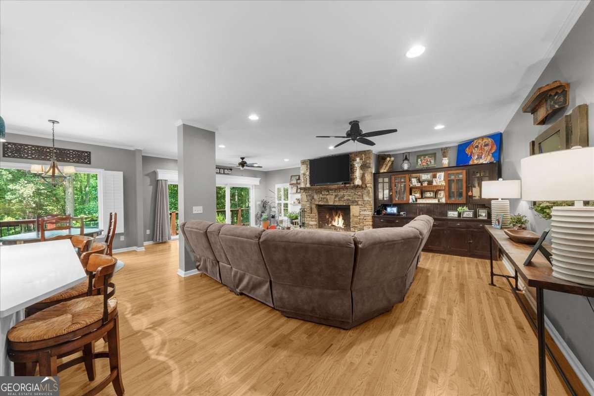 4020 High Gables E