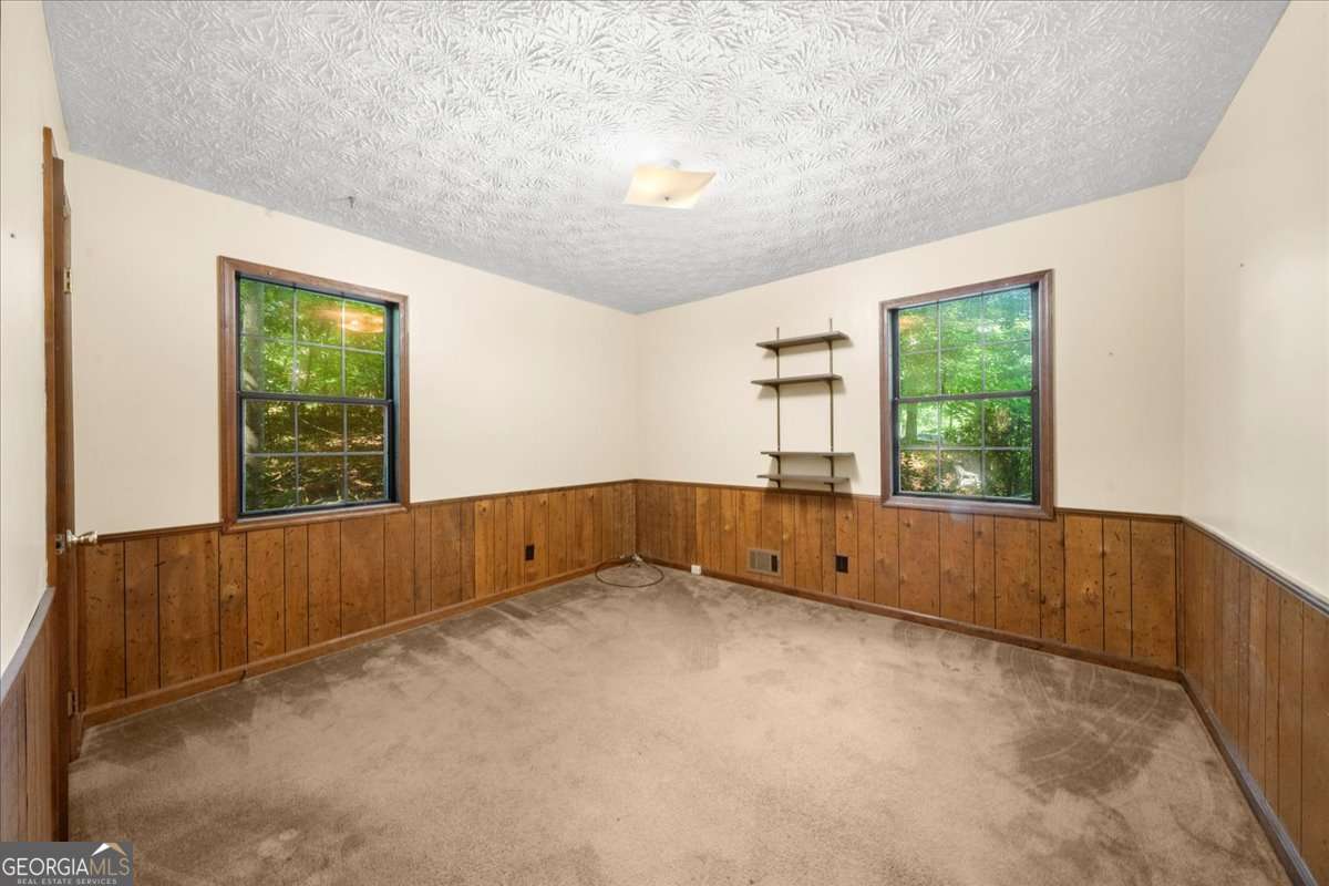 6800 Thunder Trail