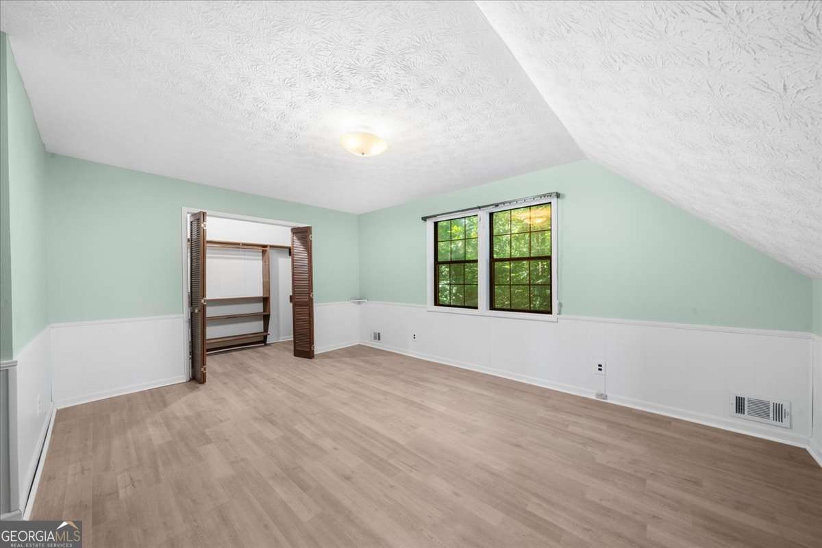 6800 Thunder Trail