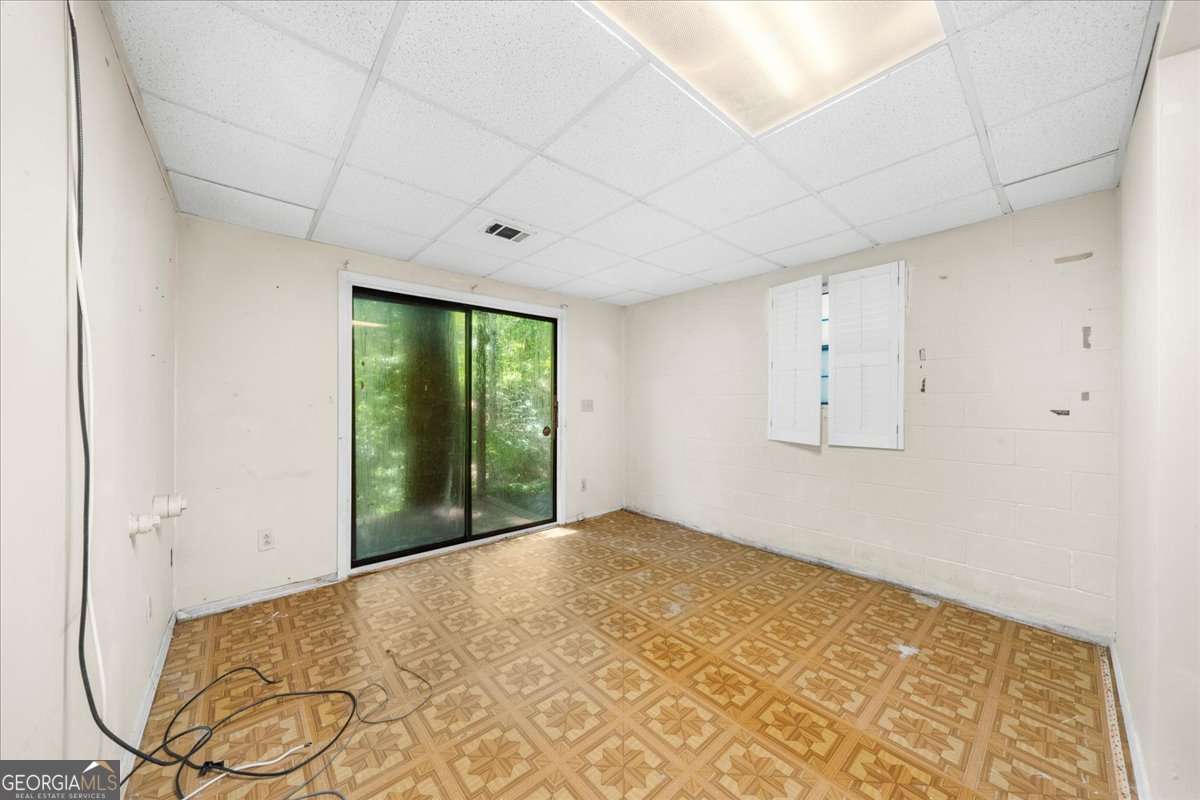 6800 Thunder Trail