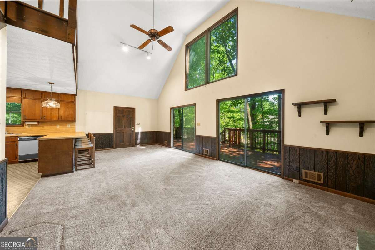 6800 Thunder Trail