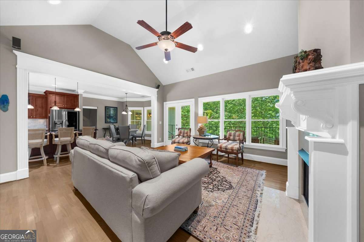 5850 Lake Harbor Trail