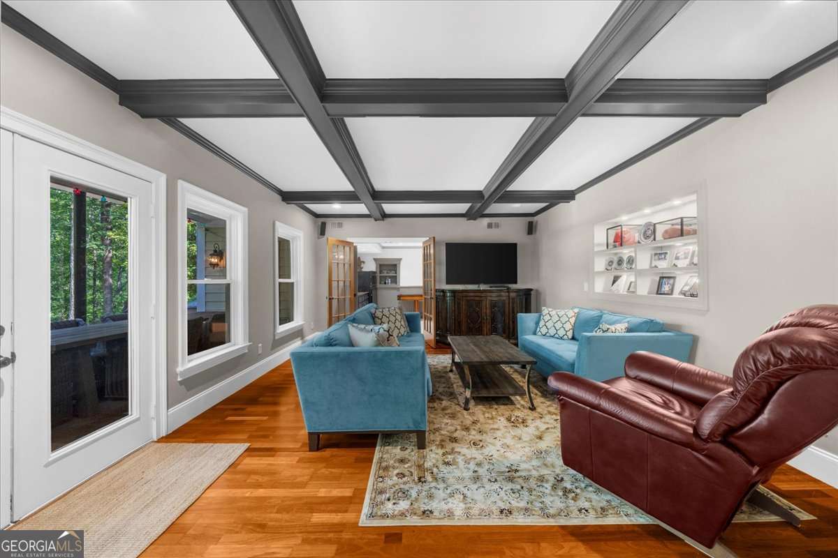 5850 Lake Harbor Trail