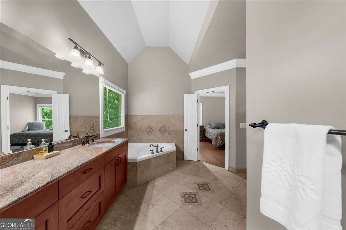 5850 Lake Harbor Trail