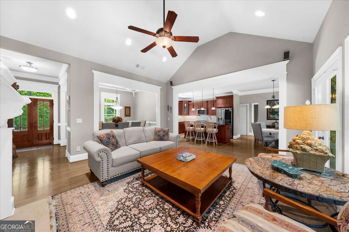 5850 Lake Harbor Trail