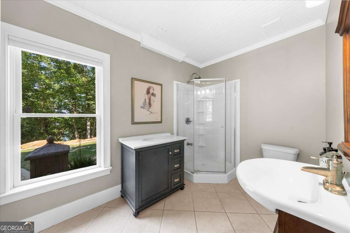 5850 Lake Harbor Trail
