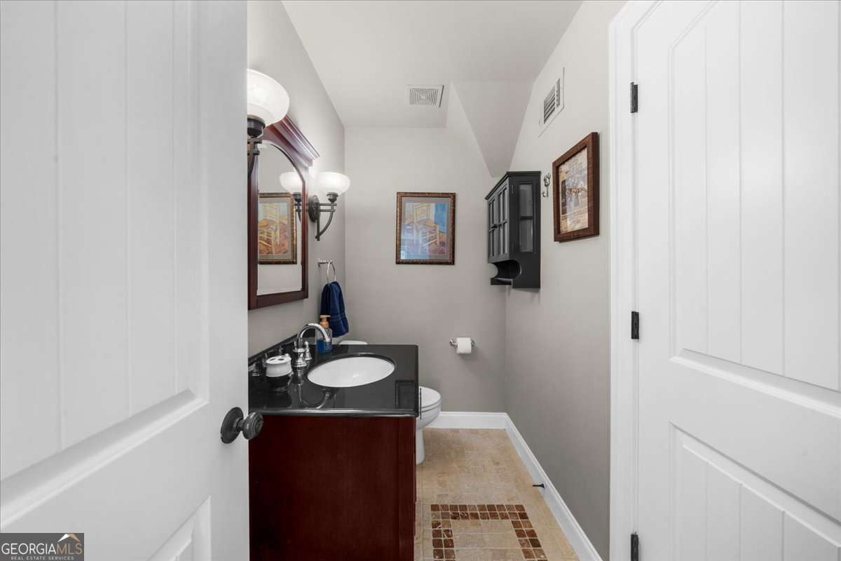 5850 Lake Harbor Trail