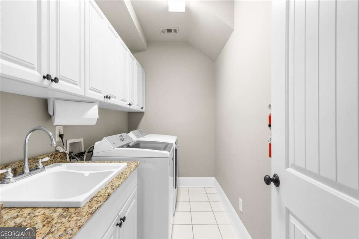 5850 Lake Harbor Trail