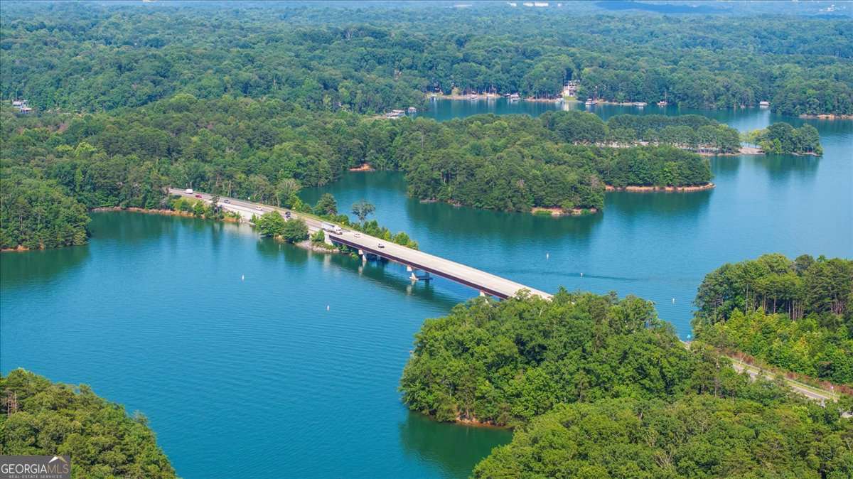 5850 Lake Harbor Trail