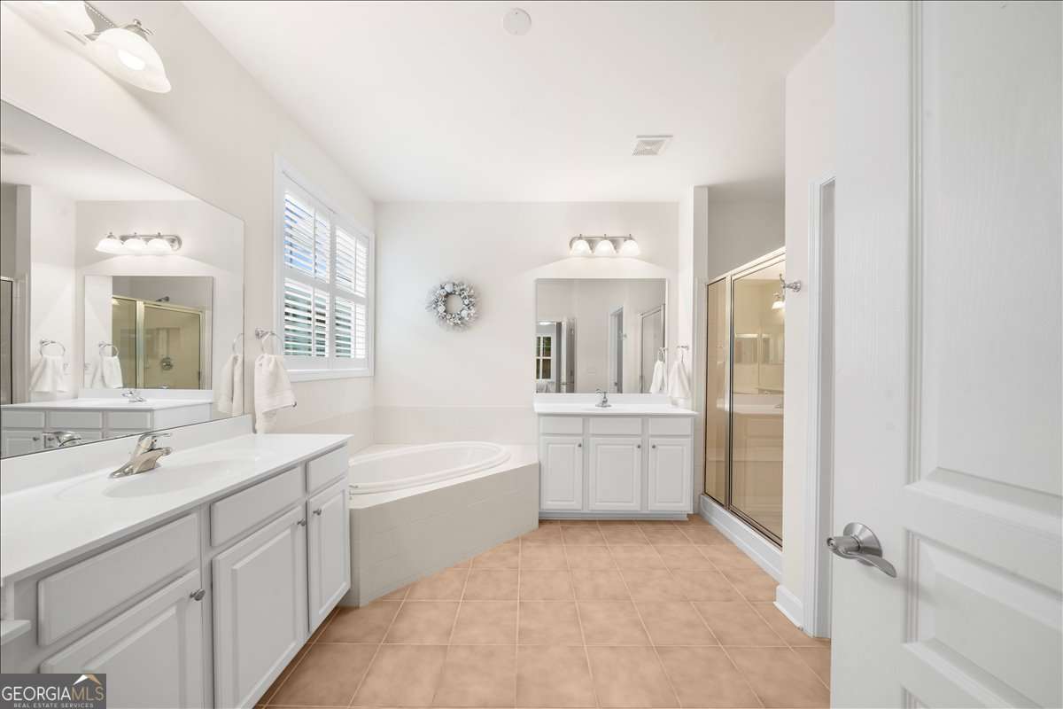 3143 White Magnolia Chase SW, Gainesville