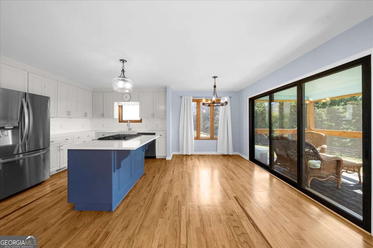 518 Overlook Dr 7.93 acres