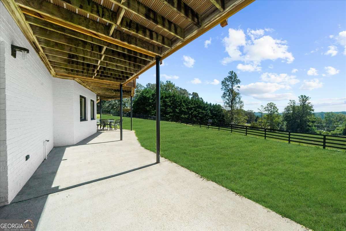 518 Overlook Dr 7.93 acres