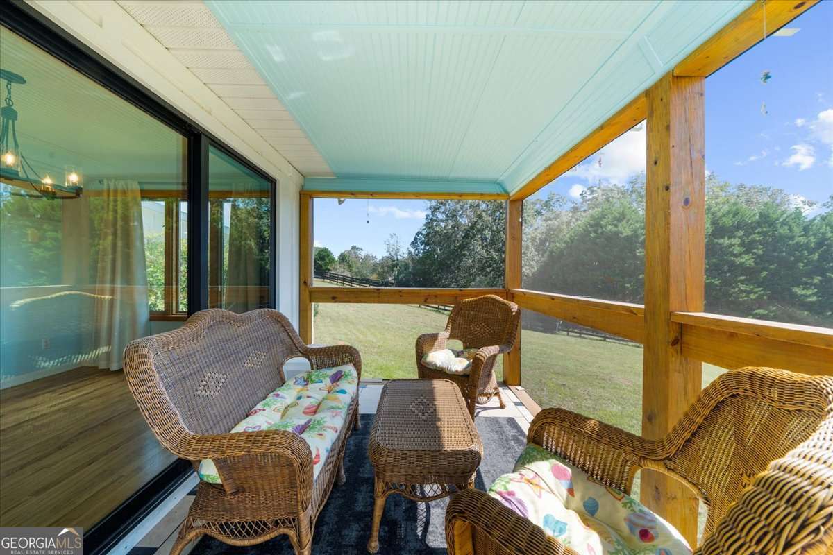 518 Overlook Dr 7.93 acres