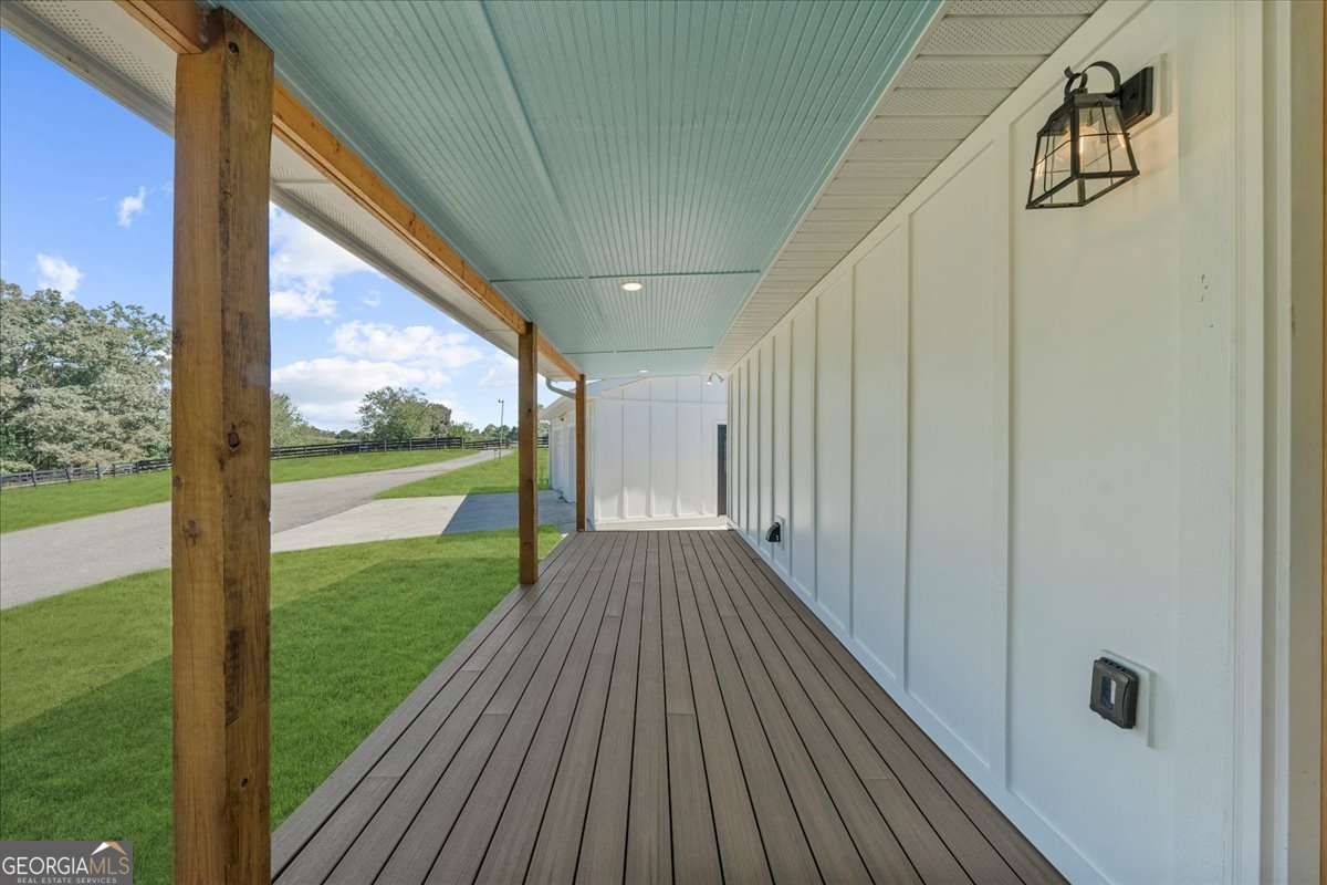 518 Overlook Dr 7.93 acres