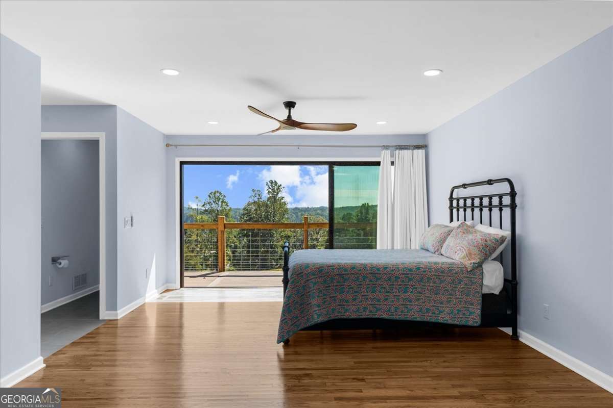 518 Overlook Dr 7.93 acres