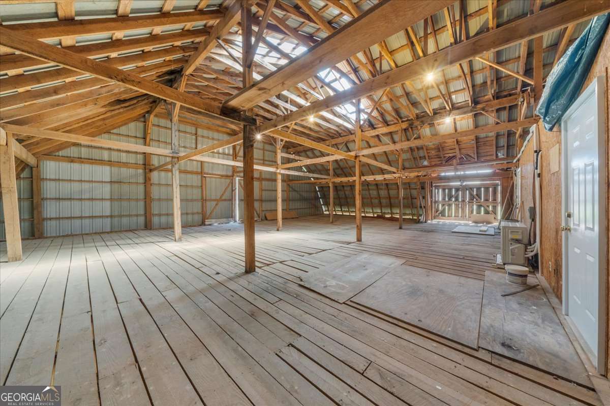 518 Overlook Dr 7.93 acres