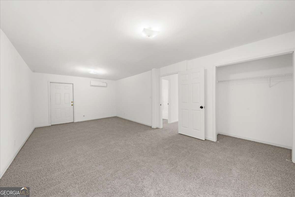 518 Overlook Dr 7.93 acres