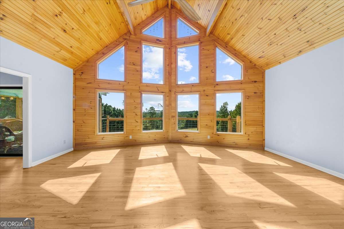 518 Overlook Dr 7.93 acres