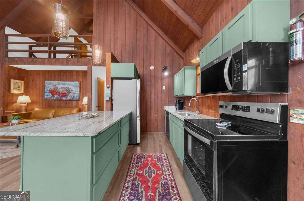 5410 Honeysuckle Trail