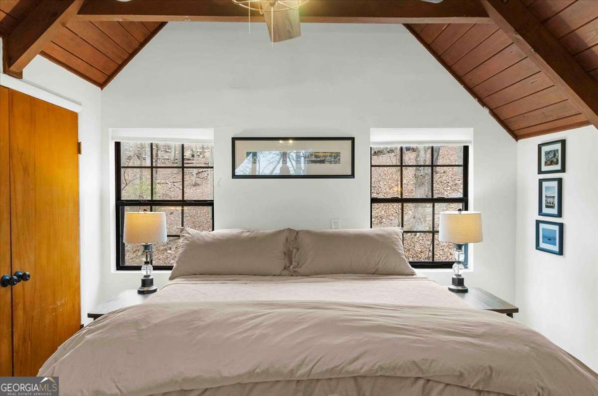 5410 Honeysuckle Trail