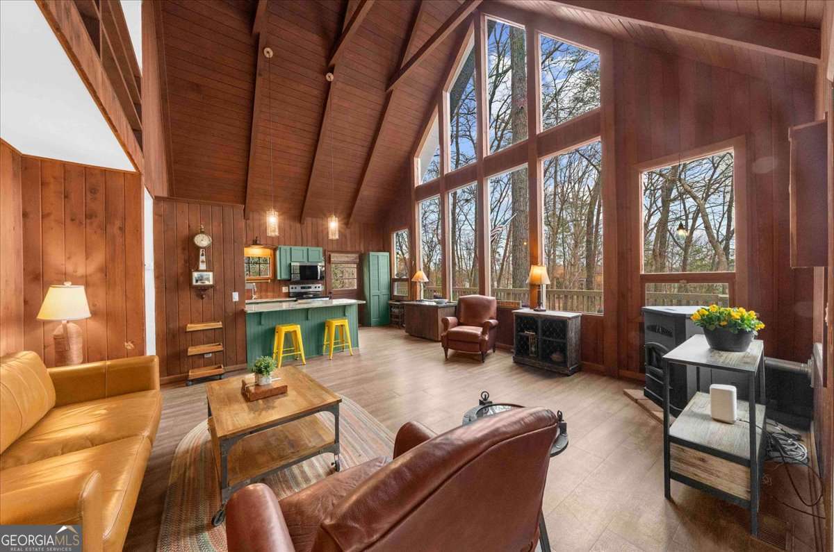 5410 Honeysuckle Trail