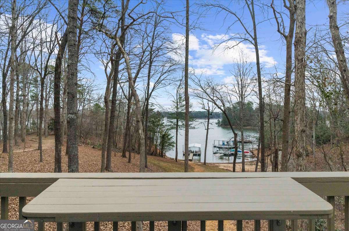 5410 Honeysuckle Trail