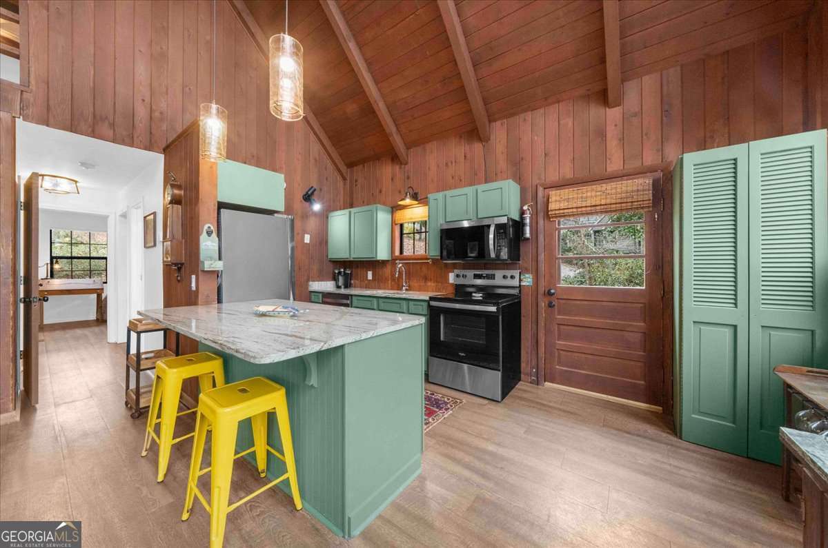 5410 Honeysuckle Trail