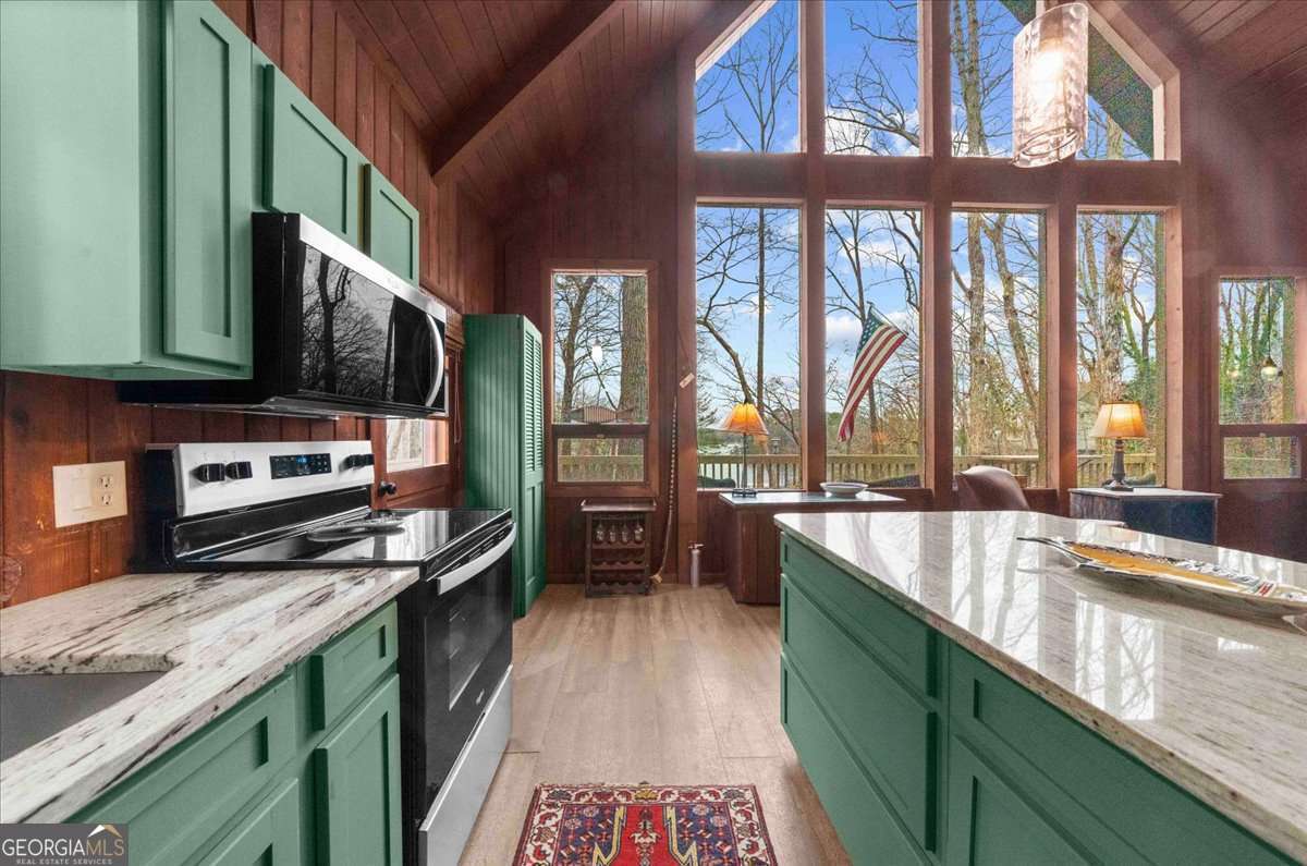 5410 Honeysuckle Trail