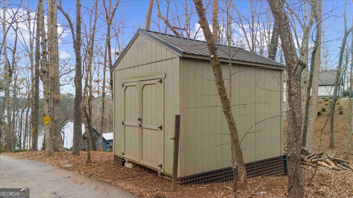 5410 Honeysuckle Trail