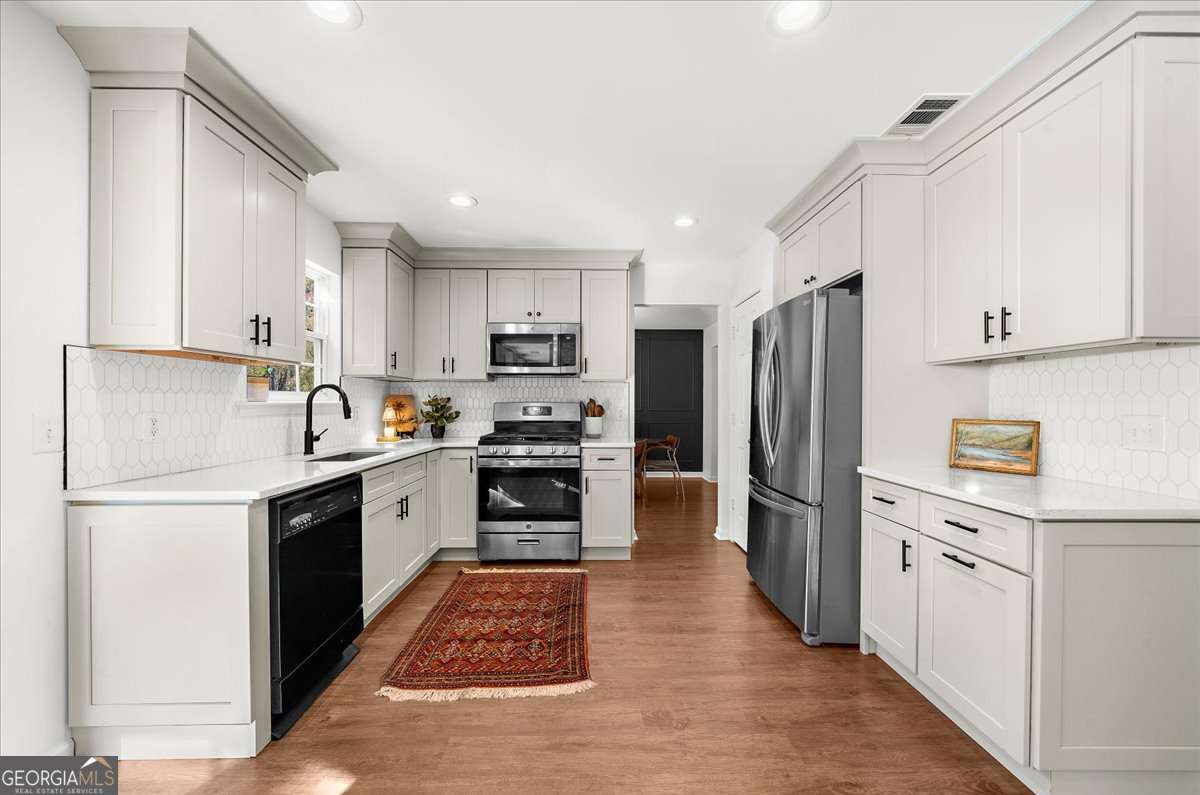 3375 Bridgeshaw Drive