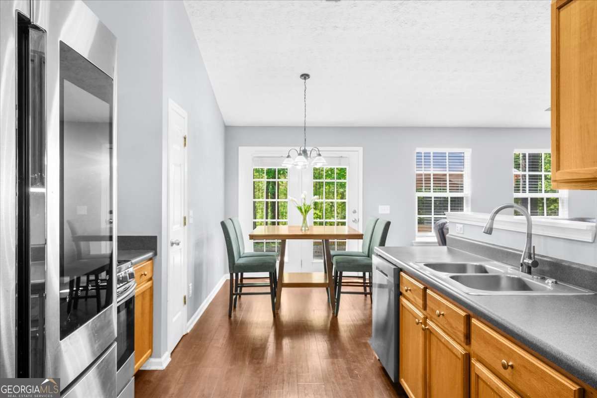 3255 Bridgeshaw Drive