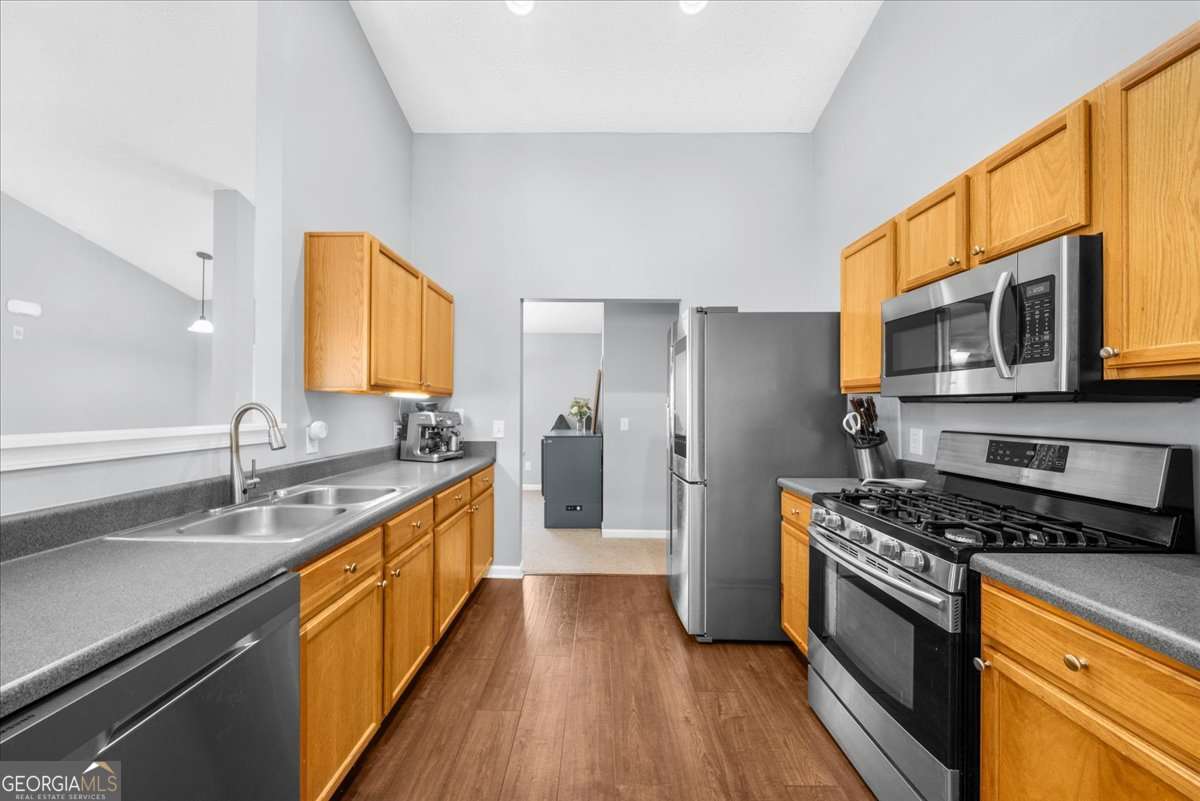 3255 Bridgeshaw Drive