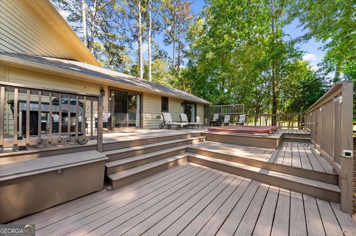 5573 Hidden Harbor Landing