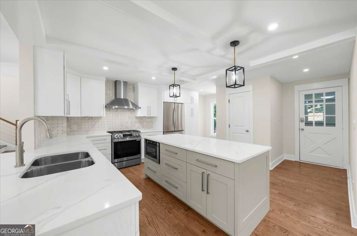 5535 Hidden Harbor Drive