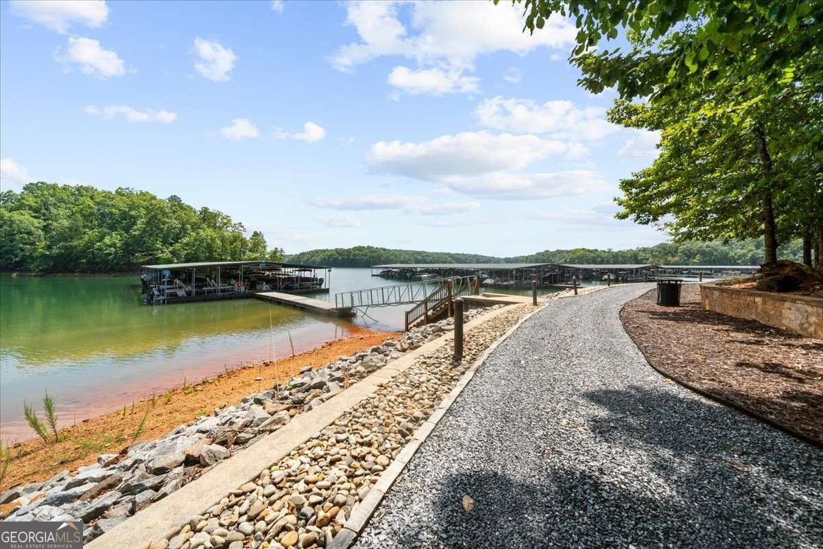 6205 Random Winds Bluff