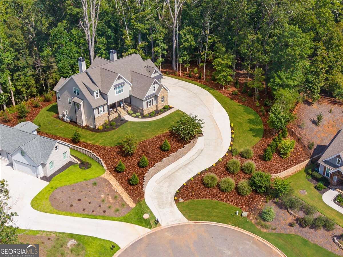7560 Crestline Drive